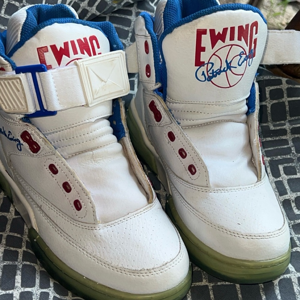 VTG Patrick Ewing Kids High-Top Sneakers - White and Blue Size 6